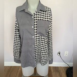 Black and white shirt with asymmetrical shapes 🔲